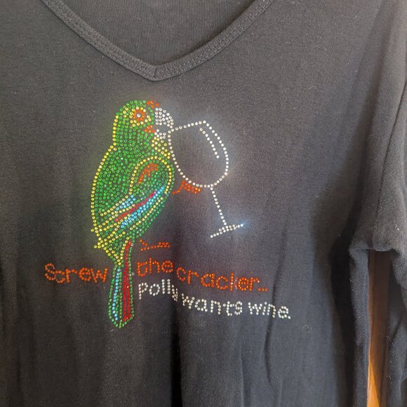 3/4 Sleeve V-Neck Black T-Shirt with Beaded/Sequin Graphic-Parrot- Medium - Picture 2 of 4